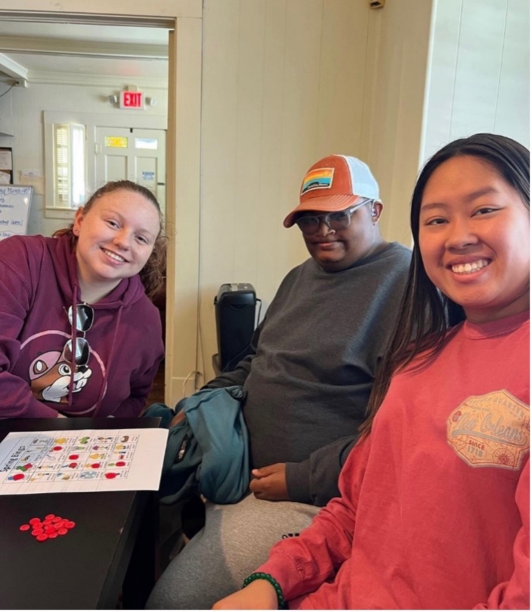 Leadership Programs Ignites youth advocacy for individuals with IDD, fostering new Best Buddies chapters and programs through impactful events promoting disability rights awareness. Learn more today: bestbuddies.org/texas/leadersh… #BestBuddiesTX #BestBuddiesInternational #Inclusion