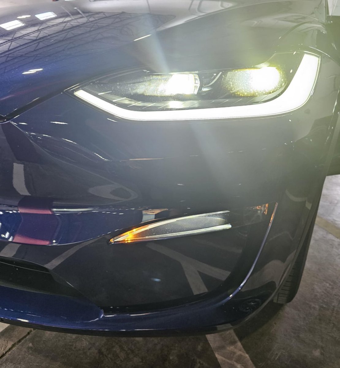 New Tesla Model X’s seem to be shipping now with matrix LED headlights.