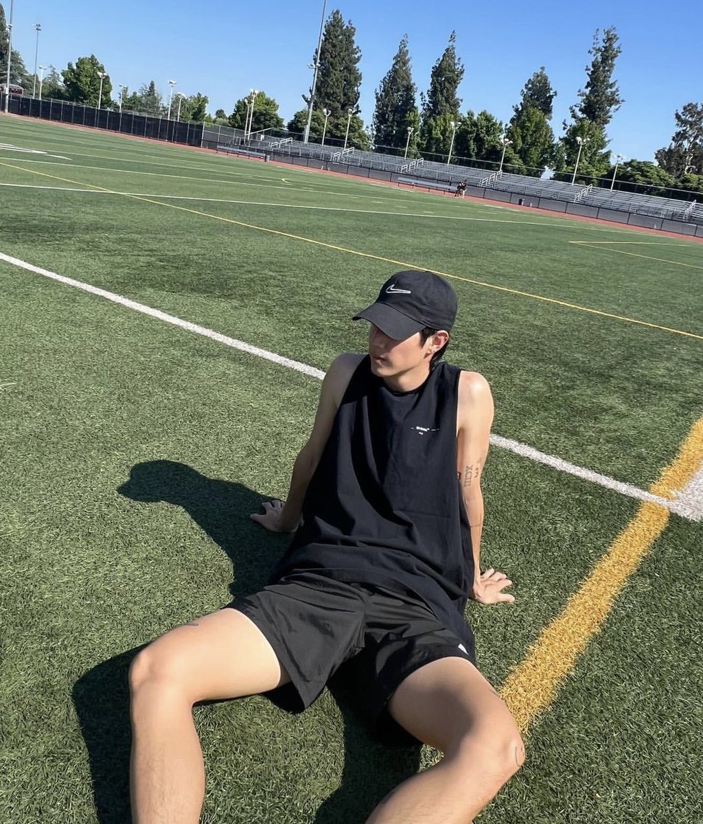 bXCIIImt's tweet image. สงสารหมาเด้นเหอะม้าค แกทับน้องอยู่