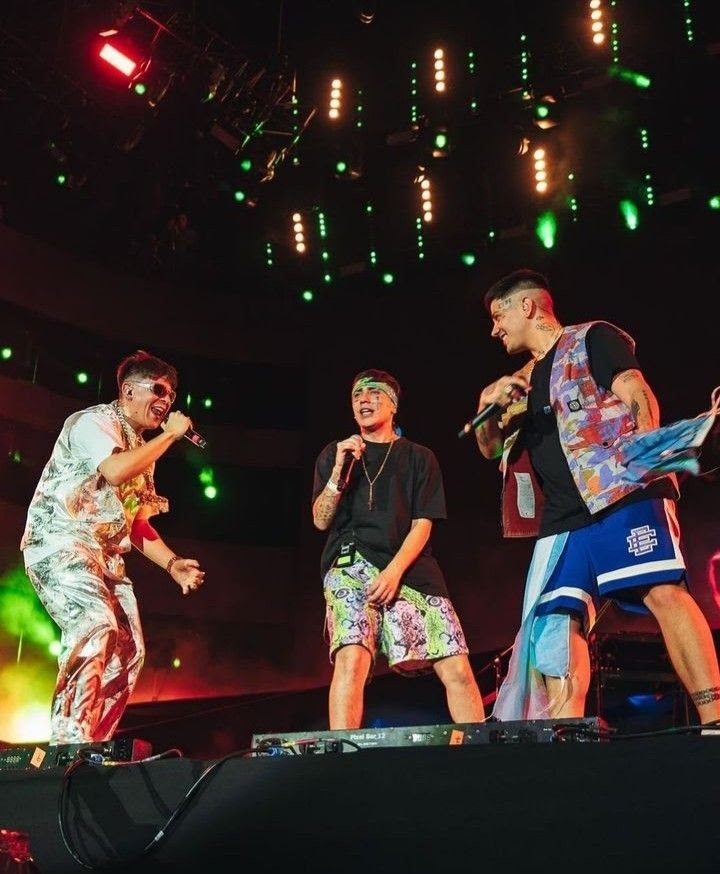 sk7brussj's tweet photo. los dioses del trap son ellos 3 https://t.co/2CmTnMdg0N