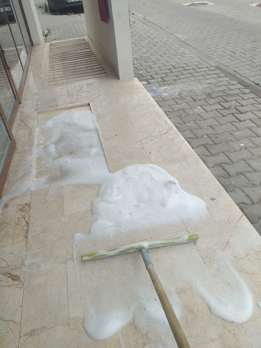 3Altiagac's tweet photo. Bayram temizlik çalışmalarımız devam ediyor. https://t.co/NV9vdL97Df