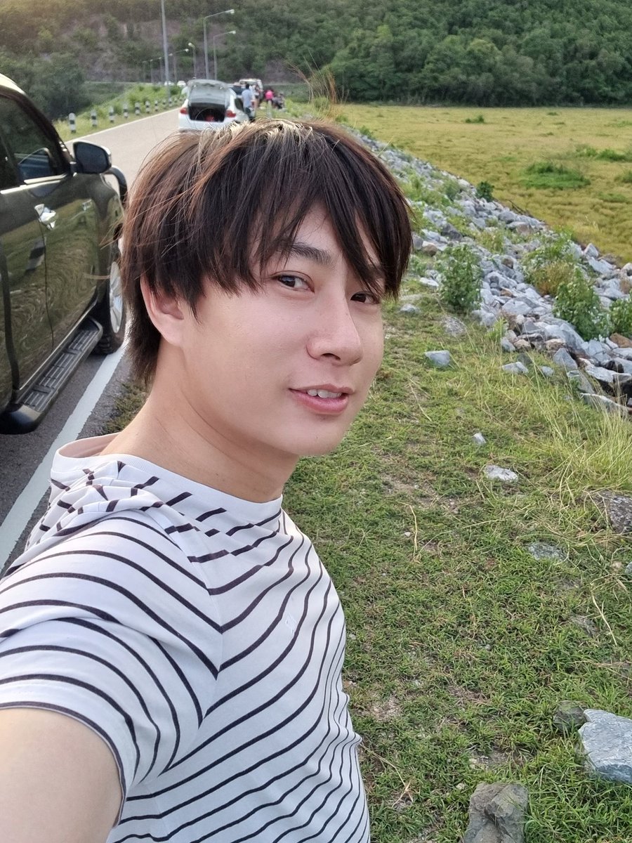 nutbb069_anuwat's tweet photo. ไม่ว่าชีวิตเจอมรสุมขนาดไหน จำเอาไว้"กินเบียร์ก่อน"😁😁 #อ่างแม่ตีบ #ลำพูน https://t.co/wMcWDP1Yql