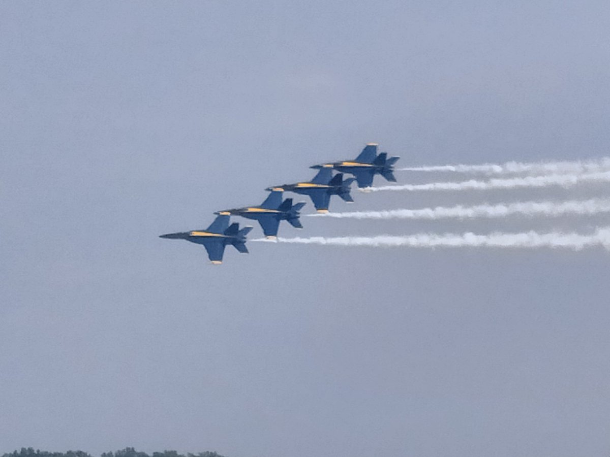 Science_101TM's tweet photo. Some photos of the @BlueAngels from the 2023 #columbusairshow this past weekend at Rickenbacker Airport (LCK) https://t.co/qfobWIBvBL