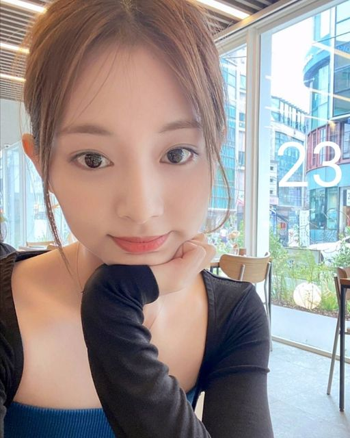 BeautiesCollect's tweet photo. #周子瑜 #TzuYu #tzuyuchow #chowtzuyu #TWICE https://t.co/LWVsN0NF27