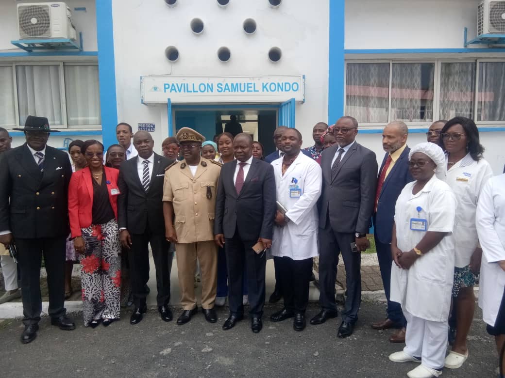 Pendant 4 jours, l'Hôpital #Laquintinie de Douala a accueilli 2612 patients, consultés gratuitement en Médecine générale, Ophtalmologie, Pneumologie, Cardiologie etc....

Soit plus de 1000 patients consultés gratuitement par rapport à l'édition précédente tenue en 2021.
2/4