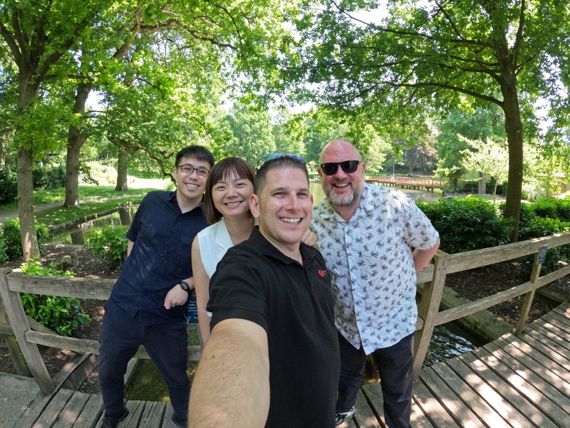 Simms_Int's tweet image. Last week we were fortunate enough to have our industrial partner @Innodisk_Corp visit the UK for meetings discussing #MemoryAndStorage. It wasn't all business though - our team showed our local #Kent attraction @leedscastleuk 🏰 Thanks for spending time with us, until next time!
