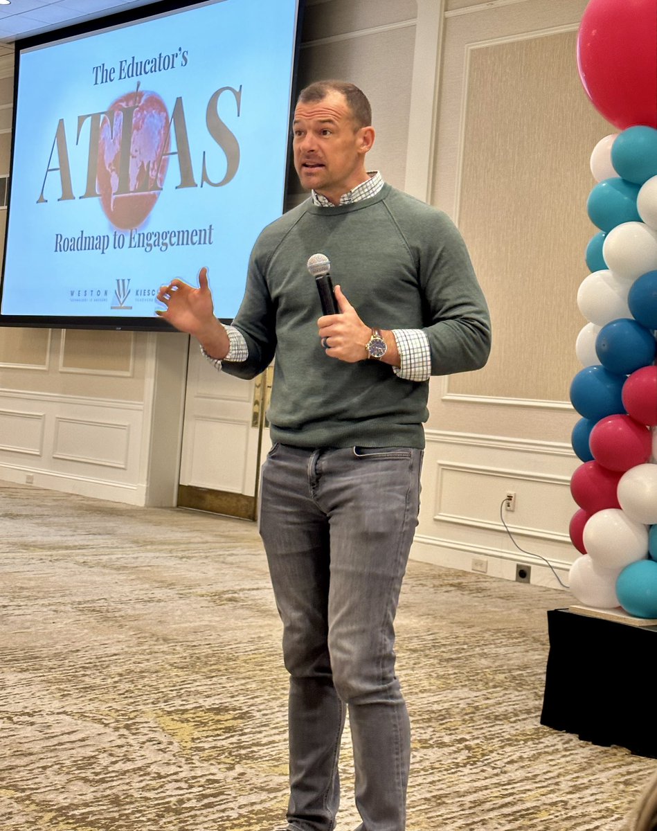 Kate Sommerville tweet media