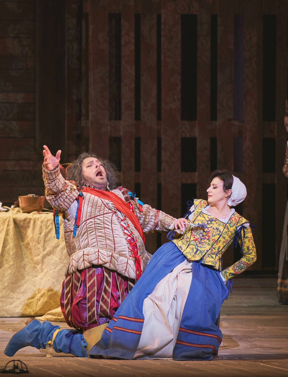 Just a quick note to inform you that tonight the second performance of 𝐅𝐚𝐥𝐬𝐭𝐚𝐟𝐟 <a href="/maggiomusicale/">Teatro del Maggio</a>  will be broadcast live at 8:00pm on RAI Radio3.
Link to listen:
raiplaysound.it/radio3
#Falstaff #IrinaLungu #AliceFord #MaggioMusicale
📷 M.Monasta/#MaggioMusicaleFiorentino