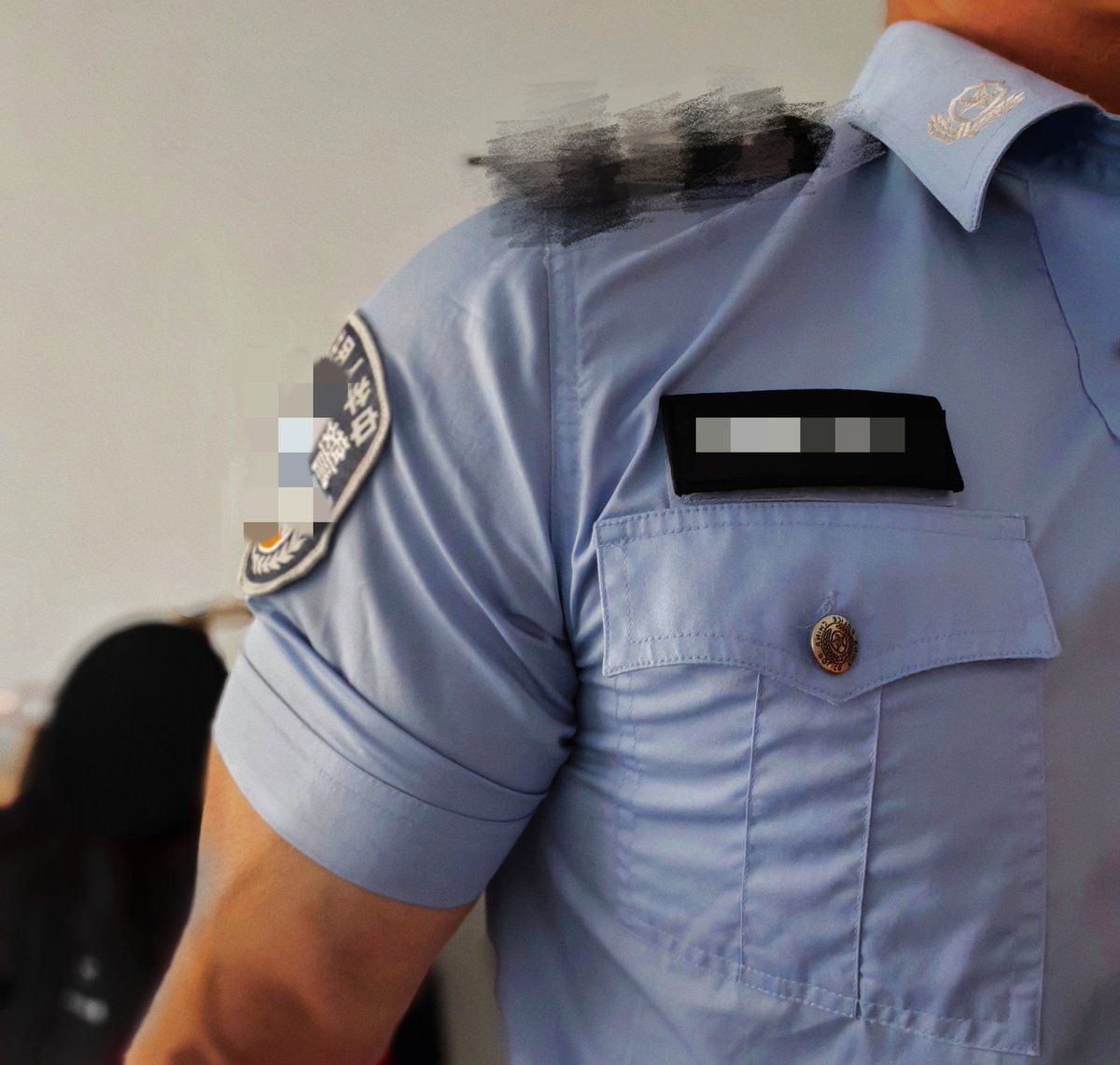 今日换装，但衣服小了🏋🏻