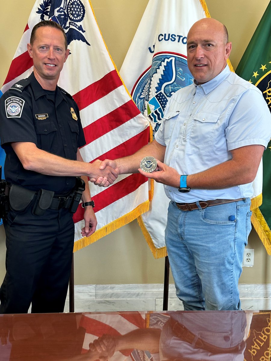 SCPorts's tweet photo. The Area Port of Charleston presented Wando Welch Terminal Manager Chad Swan with a token of appreciation for his continued support during multiple visits with @CBPSoutheast, which included a detailed overview of port operations and tour atop a ship-to-shore crane. https://t.co/GjhJ6DZW09