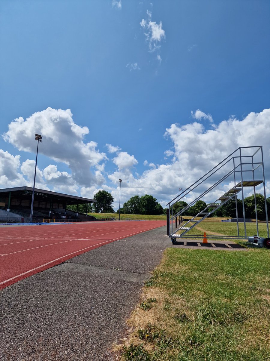 LexiAlyx's tweet photo. 3.5 hour wheel, fighting to stay awake! 😴 Managed to get a new 10k PB! Will have to fall asleep training more often! 🤣💪 #exeterarena @aaronlewisfound @CartridgesLaw #Fibromyalgia #endurancetraining #enduaranceathlete #painsomnia https://t.co/rfFK2GUBby