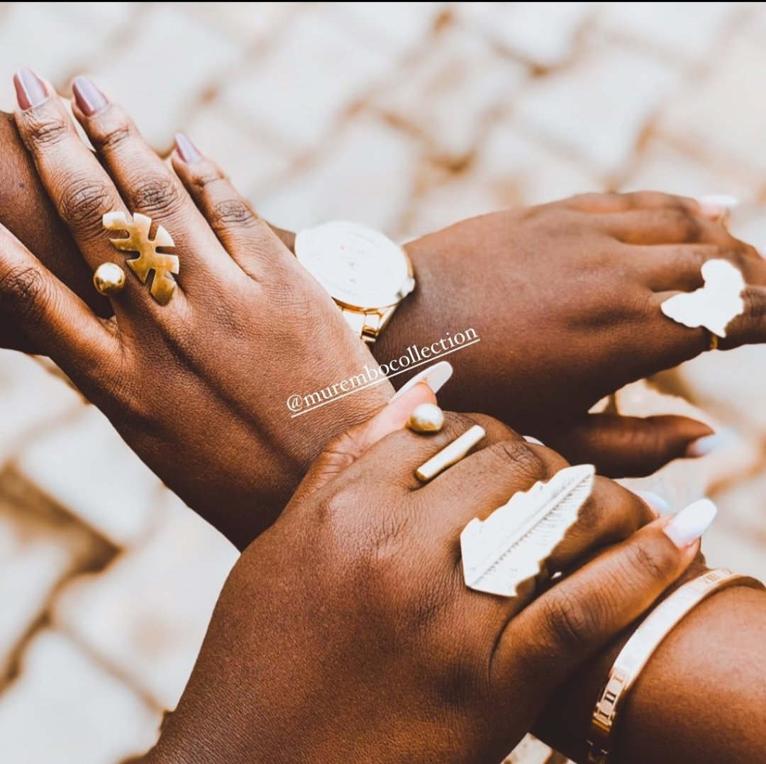 Another new week, another treasure to be found ! Today’s treasure hunt post is sponsored by a #customerappreciationpost of @batamukuwa03 and @ihundetracy rocking their pure brass ensembles! #handcraftedbrassjewellery #nairobibrass #brassrings #handcraftedwithlove❤️