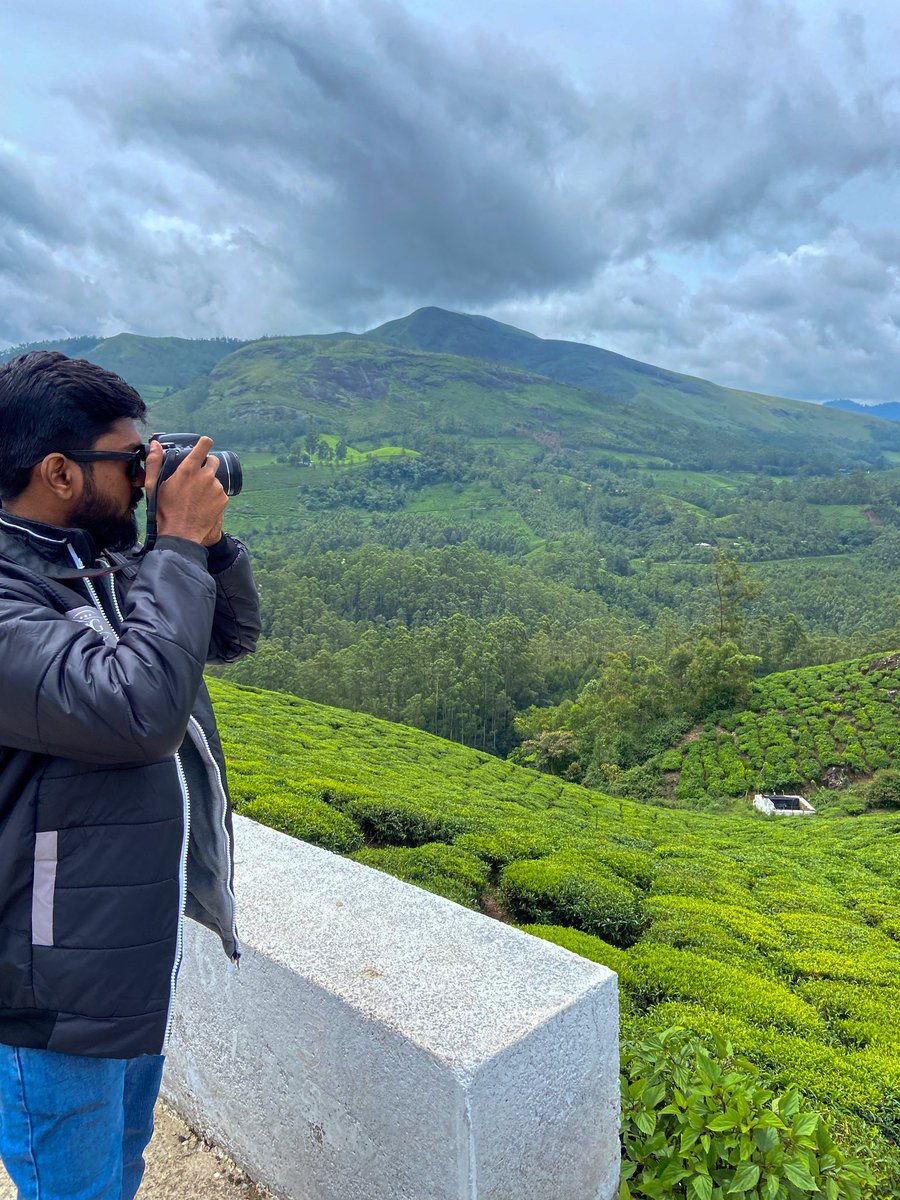 anasmubarisoffl's tweet image. 𝓘𝓻𝓾 𝓴𝓪𝓪𝓵𝓲𝓷 𝓲𝓭𝓪𝔂𝓲𝓵𝓪𝓮 𝓤𝓻𝓪𝓼𝓾𝓶 𝓹𝓸𝓸𝓷𝓪𝓲𝔂𝓪𝓪𝓲 𝓥𝓪𝔃𝓱𝓴𝓪𝓲 𝓹𝓸𝓽𝓱𝓾𝓶 𝓪𝓭𝓪𝓭𝓪 ,𝓔𝓽𝓱𝓲𝓻 𝓴𝓪𝓪𝓷𝓾𝓶 𝔂𝓪𝓪𝓿𝓾𝓶𝓪𝓮 𝓣𝓱𝓮𝓮𝓷𝓭𝓪 𝓽𝓱𝓸𝓸𝓷𝓭𝓾𝓶 𝓪𝔃𝓱𝓪𝓰𝓪❤️.

Much needed trip.
#Munnar #Munnardiaries