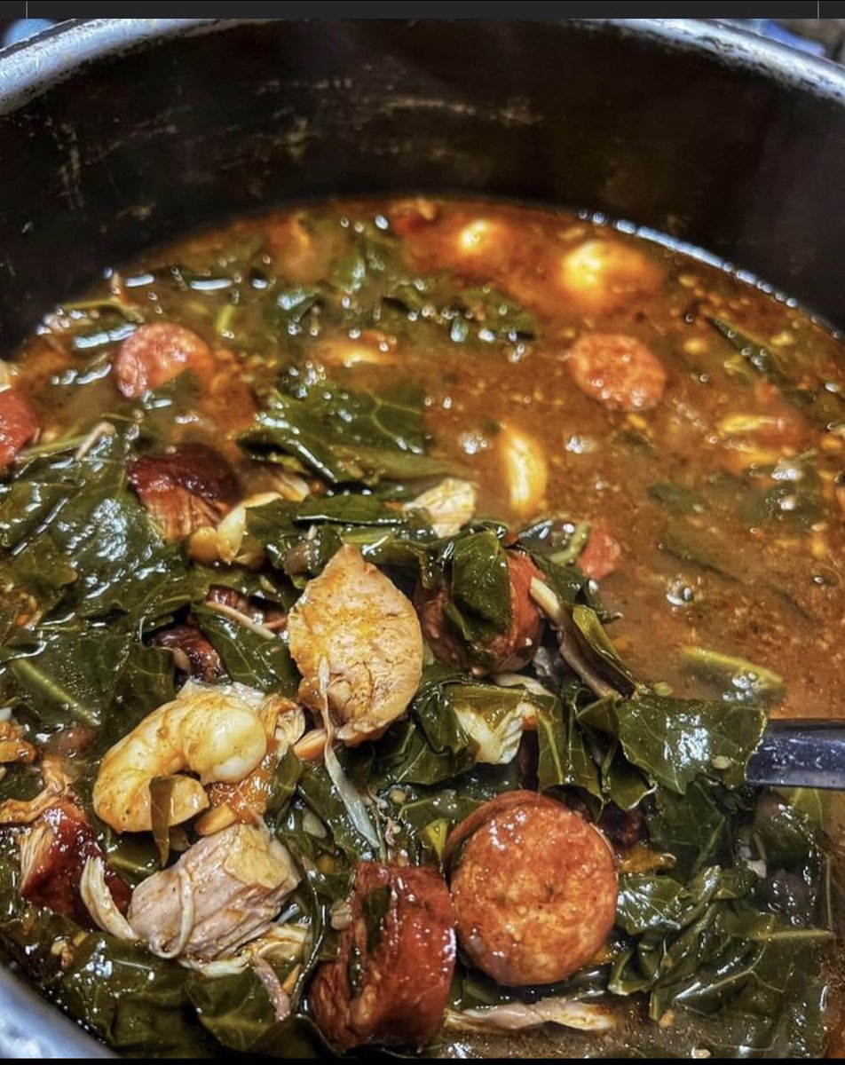 Y’all why I see somebody posted that they made GUMBO GREENS. Just think about that.. Gumbo and greens, mixed! 😮‍💨 that’s black AS FUCK! I need parts dawg lol.