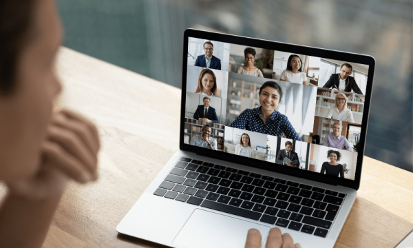 HarcourtMatthew's tweet photo. Do you prefer working remotely? Well, you're not alone... Over two-thirds of millennials want to work remotely in their new job

#remoteworking #workfromhome #recruitment #companyculture https://t.co/eUccHIUmFj https://t.co/V7OXluaRkU