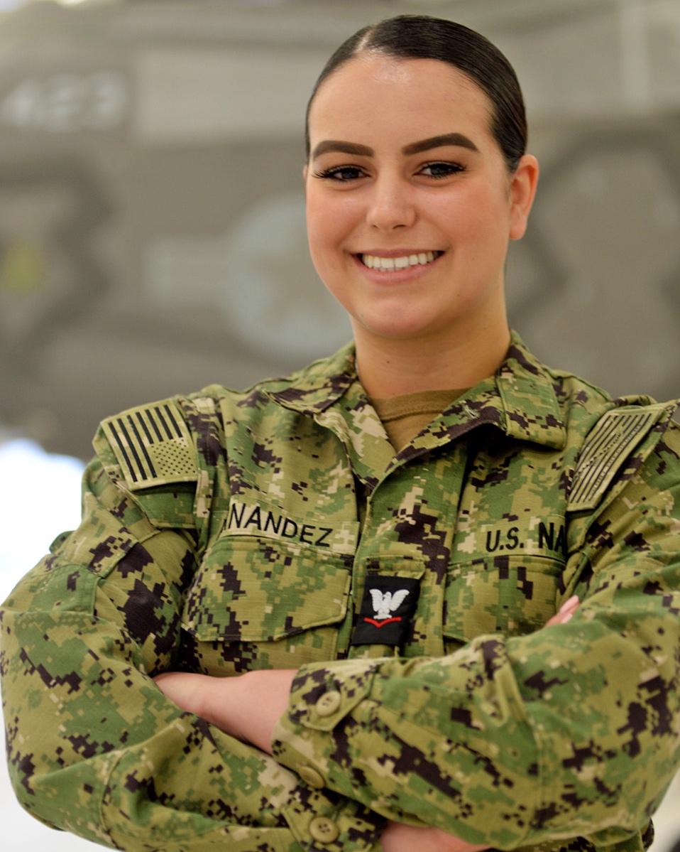 #Barstow native serves #USNavy with #VFA125 at #NASLemoore
YN3 Claudia Hernandez 
2021 Barstow HS
“Before joining the Navy, I worked various jobs that taught me a good work ethic and customer service.”
navyoutreach.blogspot.com/2023/05/barsto…
#ForgedByTheSea #AmericasNavy #Rough Raiders #F35C