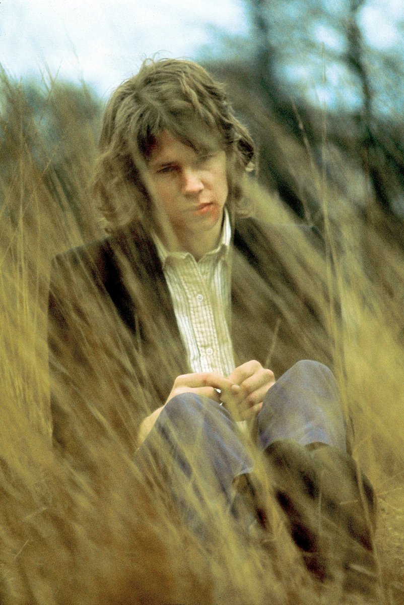 I saw it written and I saw it say
Pink moon is on its way
And none of you stand so tall
Pink Moon gonna get you all. 
- Nick Drake

The talented #NickDrake, English singer-songwriter, was #BOTD 1948. Nick passed way too young from this life at age 26 in 1974. #PinkMoon