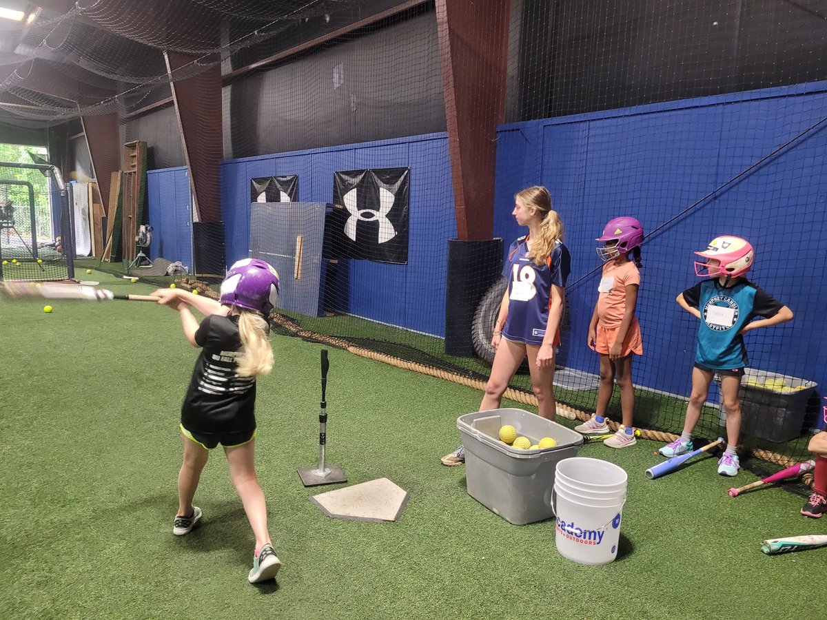 MrsPremoli's tweet photo. @Marist_Softball 
Great start to Day 1 of softball camp, Rep Your Fav Team Day! Bad weather won't stop us! https://t.co/vvYLOiGAJ4