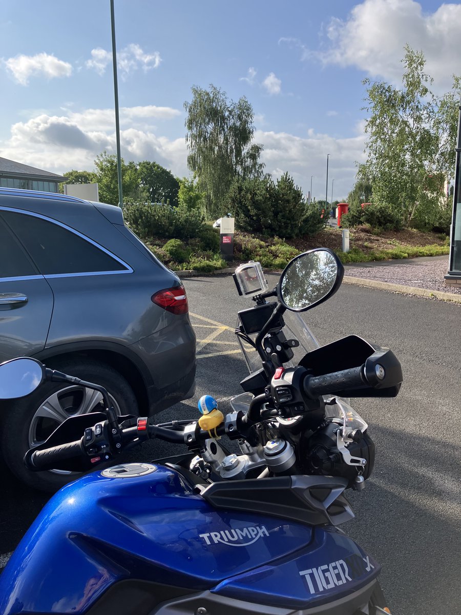 FBCManbyBowdler's tweet photo. It's @MAGUKCentral Ride to Work Day today 🛵. 

Commuters with motorcycles and scooters are being encouraged to #ridetowork, and our very own Liz Hoskin jumped at the chance of taking her Triumph Tiger 800 🏍️ out for a spin to commute to work in the sunshine 🔆 https://t.co/acOmKwmwlr