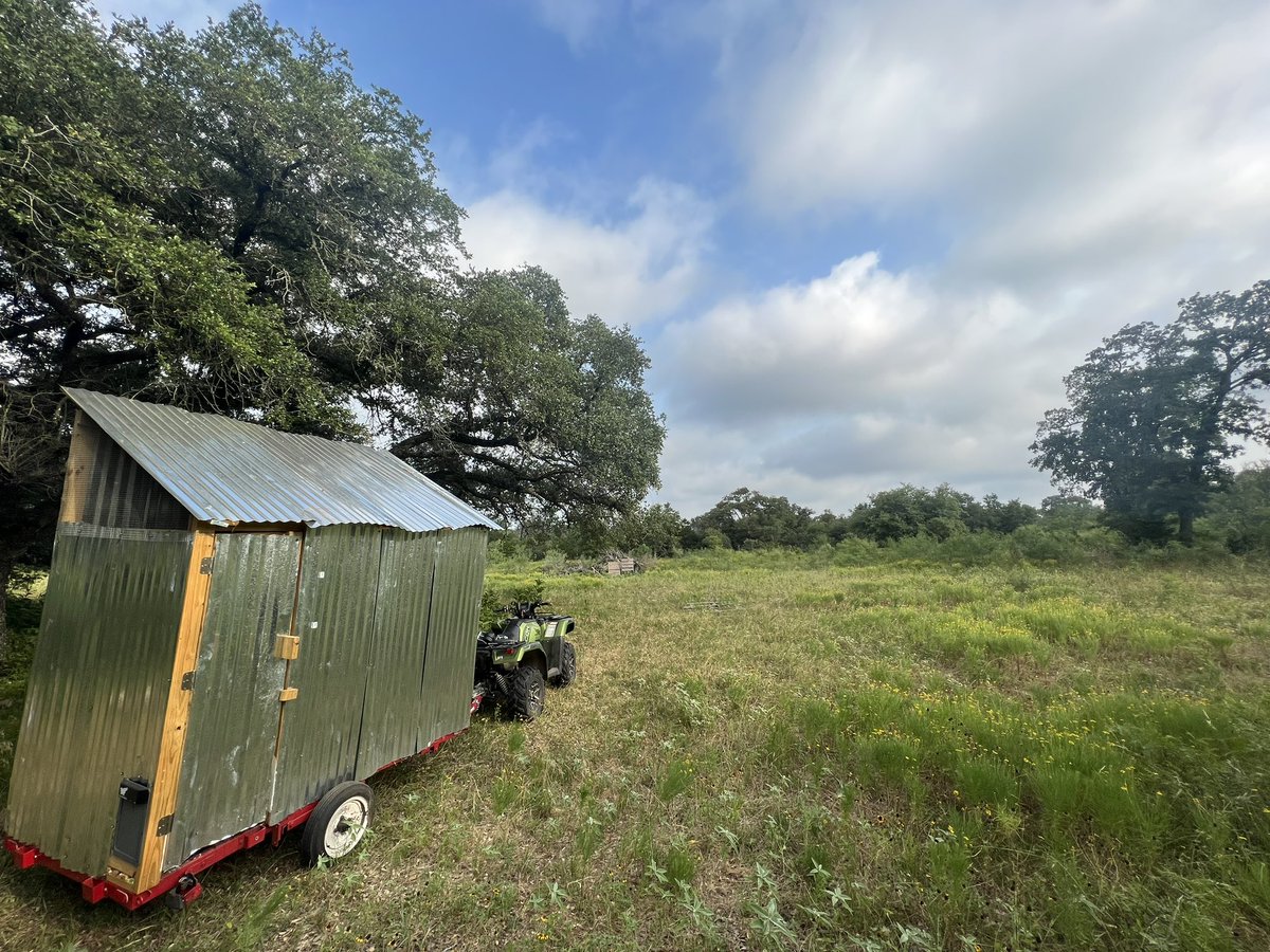 MattPowersSoil's tweet photo. New day new pastures #eggmobile https://t.co/Clr5lWlDSp
