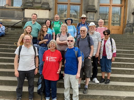humanistsociety's tweet photo. This weekend, two great events were funded by our #WorldHumanistDay small grant scheme: a guided geowalk in Edinburgh and a picnic and play @Hidden_Gardens in Glasgow. Thanks to all who came!
#HumanistDay #DeepTime #Geology #GuidedWalk #Picnic. #Glasgow #Edinburgh https://t.co/tblbGst9f7