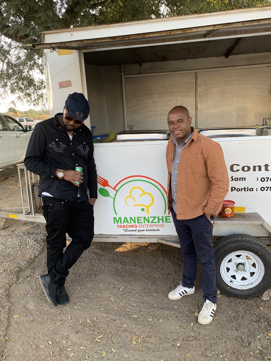 manenzhe_samuel's tweet photo. 30 cent Mbosobeni thank you for having lunch at the famous caravan 🔥👍 #famouscaravan #selfmade millionaire https://t.co/3GBXU90AoM