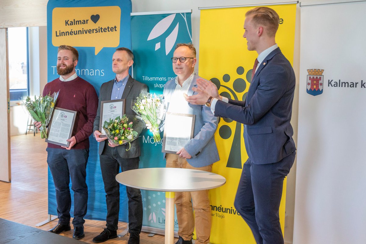 JFarnert's tweet photo. Fantastisk nyhet att det skapats en låt för att hylla Kalmar som Årets studentstad! Att få dela utmärkelsen i Kalmar är av mina finaste minnen från året som vice ordförande i @sfs_officiell. https://t.co/v4axbKXxZd