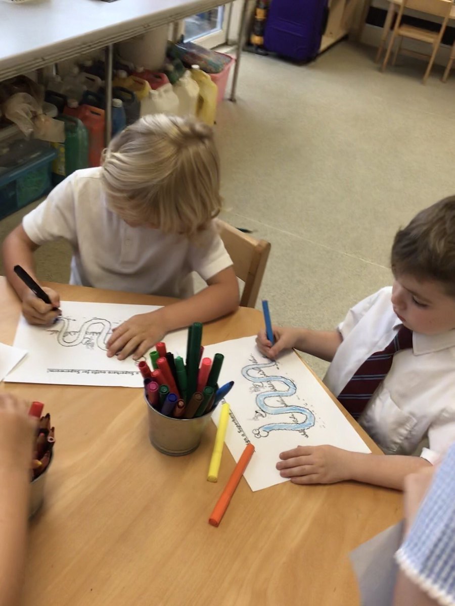 NormanPannellR's tweet photo. This week we are exploring minibeasts and predicting what will happen in our new story, Superworm🔎📚 #NPPSLiteracy #NPPSEarlyYears https://t.co/YrBEzkWCiK