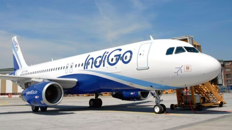 kanishksajnani's tweet photo. Indigo ordering record-breaking 500 Airbus aircrafts is yet another historical milestone in the Indian aviation! ✈️
#GoodDaysAhead #Indigo500 #ParisAirShow2023 https://t.co/8CzFlZF4fu