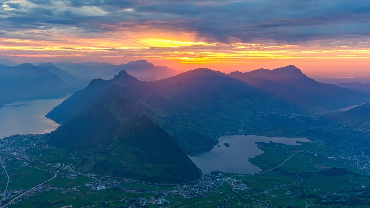 Happiness is taking a walk on a beautiful day and listening to your favorite music #lifeisgood