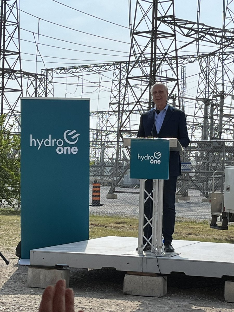 VerstraeteCarol's tweet photo. Attending #Hydroone ground breaking ceremony for the Chatham to Lakeshore project. #ontag #ckecdev #lakeshoreecdev https://t.co/nZiuw93KZ3