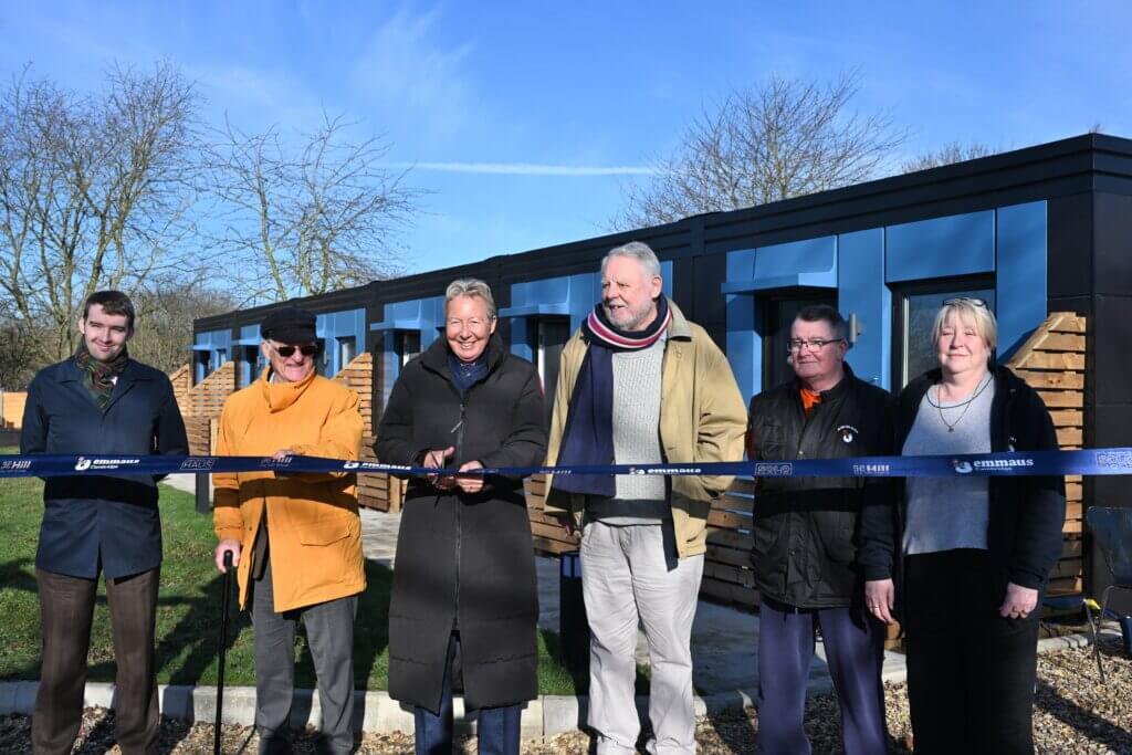 EmmausCambridge's tweet image. Congratulations to Sir Terry Waite, Emmaus UK President, on being appointed Knight Commander of the Order of St Michael and St George (KCMG) for his services to charity🎉

Sir Terry has been supporting our charity since our opening and we're incredibly grateful for his support💚