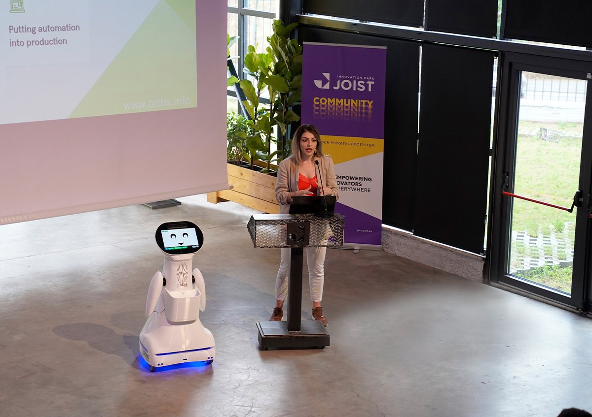 joistpark's tweet photo. 🟪📸🦾Moments from the #RoboticsWorkshop at #JOIST #InnovationPark!
The #openworkshop, co-organized by #I4byDesign Competence Center & JOIST, was a great success highlighting the need to integrate #innovation into #businesses.
🔗View the upcoming events: https://t.co/fRdWhz6OAy https://t.co/P2klyodcY3