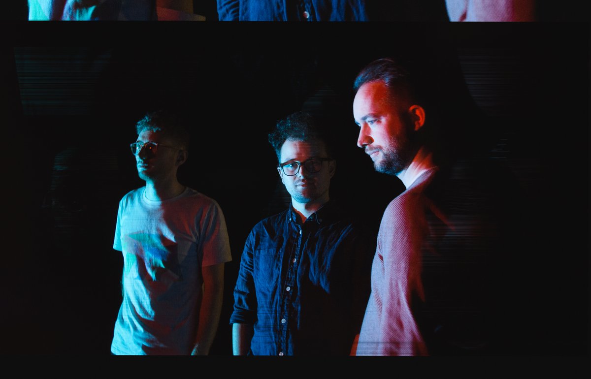 FRESH DINGER: @ThisIsKYOTI - 'Dance Like Everybody's Watching'... therealding.com/post/kyoti-dan…