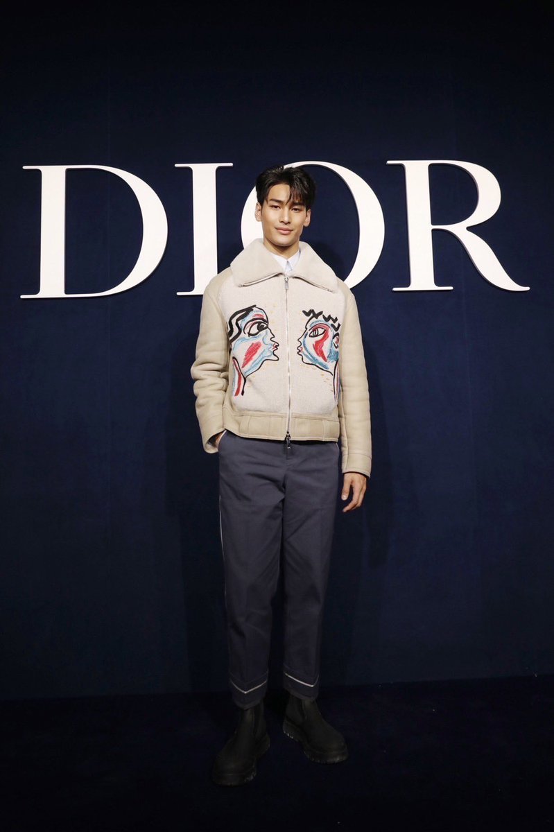 ปังอย่างต่อเนื่อง แบรนด์ดังระดับโลก อย่าง “คริสเตียน ดิออร์” (Christian Dior) เลือก “มาย-อาโป” ให้เป็นเฮาส์ แอมบาสเดอร์ ผู้ชายคู่แรก ของทางแบรนด์

👉  brickinfotv.com/entertainment/…

#MileApoHouseAmbassadorDIOR 
#MilePhakphum #nnattawin 
#มายอาโป #MileApo #Brickinfo