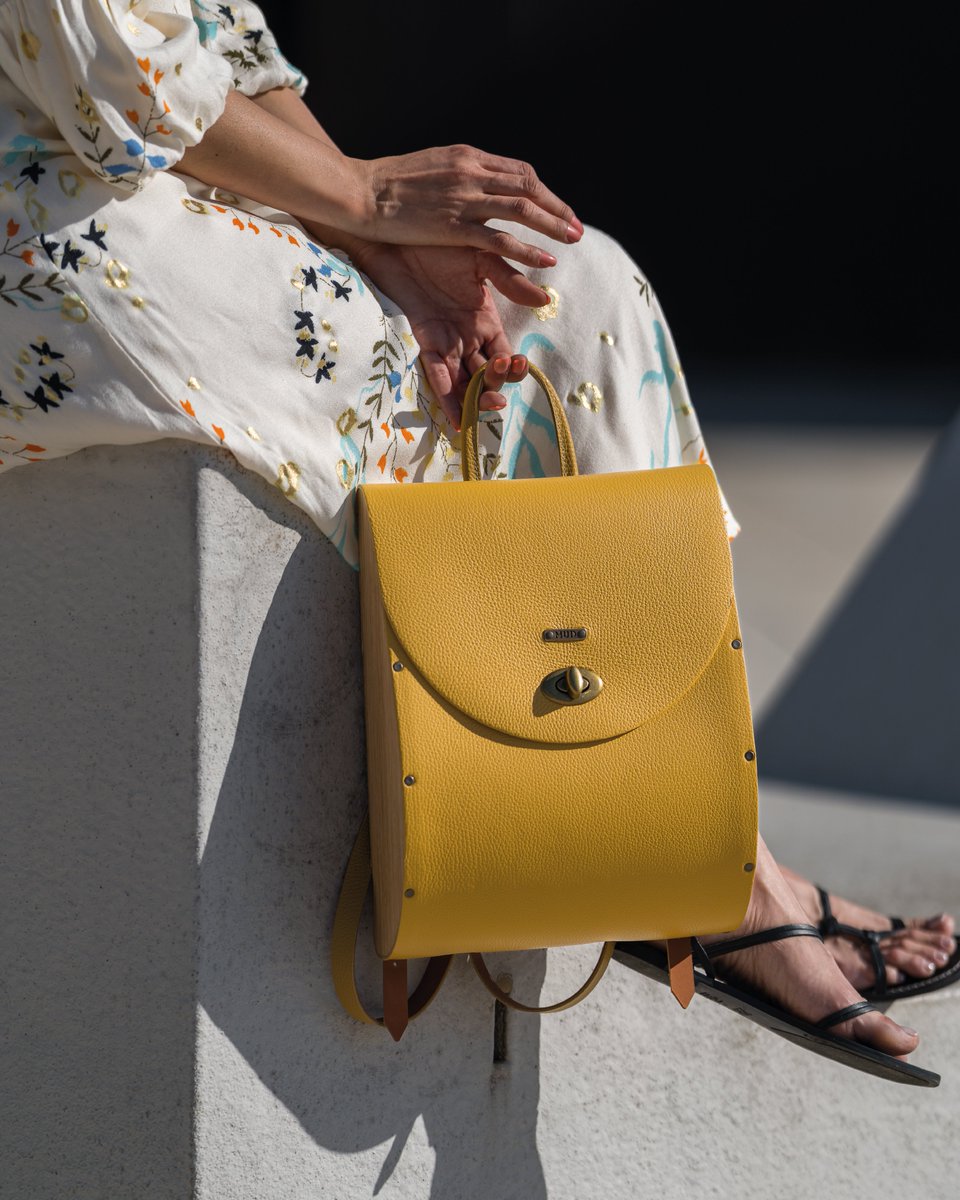 mudunderdesign's tweet image. 🎒🌿 Discover the Cocoon Backpack: Where Nature and Style Coalesce! 🌍🔍
✨ Resilient, Light, and Stylish. The ultimate companion for modern adventurers! 🛡️✨
☔️ Rain or shine, it's water-resistant and ready to keep you stylishly dry! ☔️🌂
#CocoonBackpack #NatureInStyle #Handmade