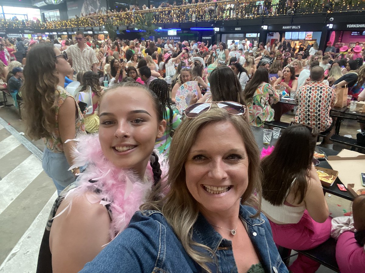 BOXPARK Wembley… WHAT A BUZZ! #harrystyles #loveontour