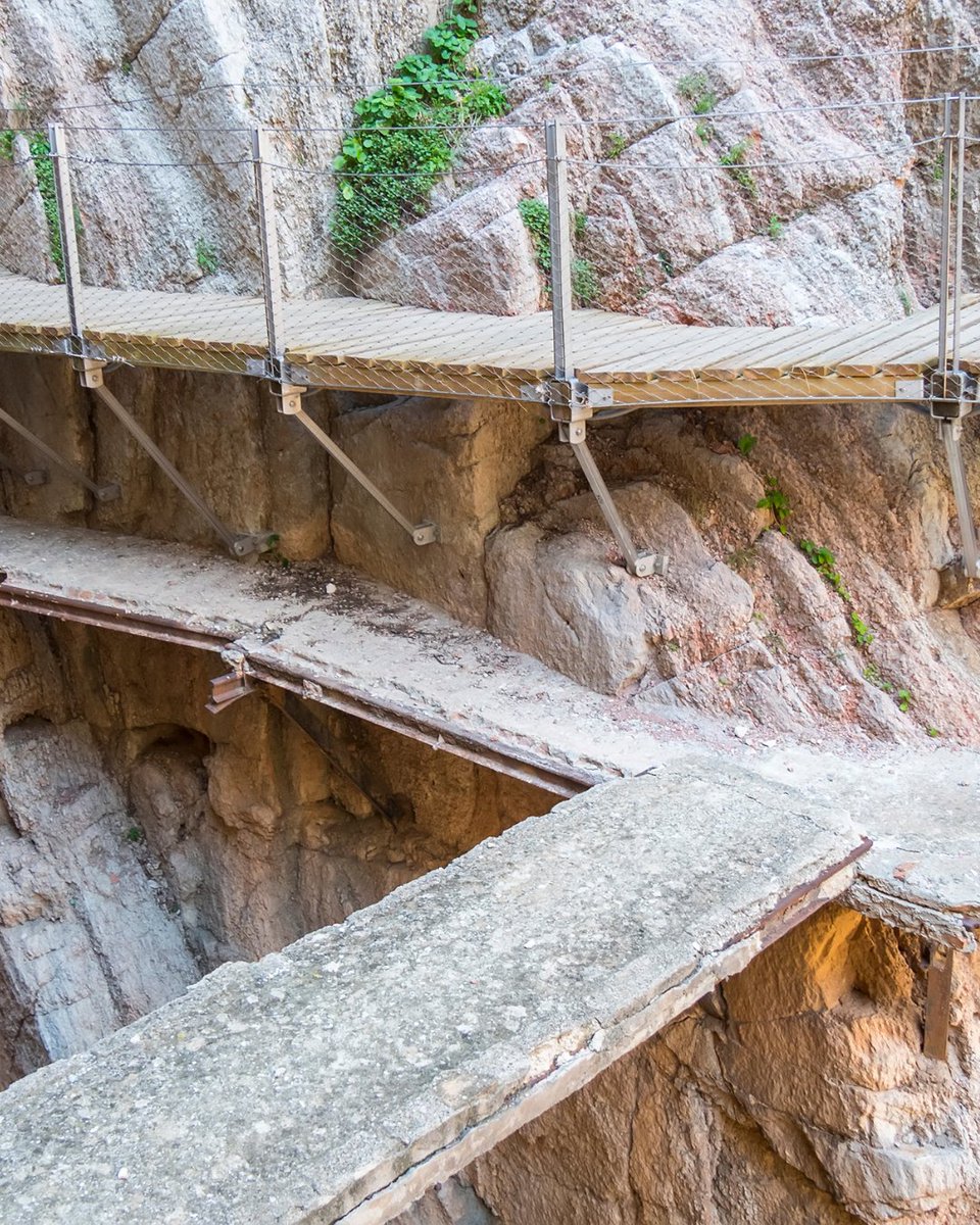 AutocaresRivero's tweet photo. Planifica tu visita al Caminito del Rey a través de nuestra página web, donde encontrarás información detallada sobre los horarios de nuestros autobuses. 🚌✨

Visita nuestra web para ver los horarios > https://t.co/1zGqGkSbnl https://t.co/JqQPA8yOwR