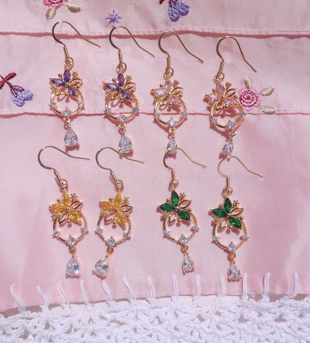 Sakura Earrings 💐🌸