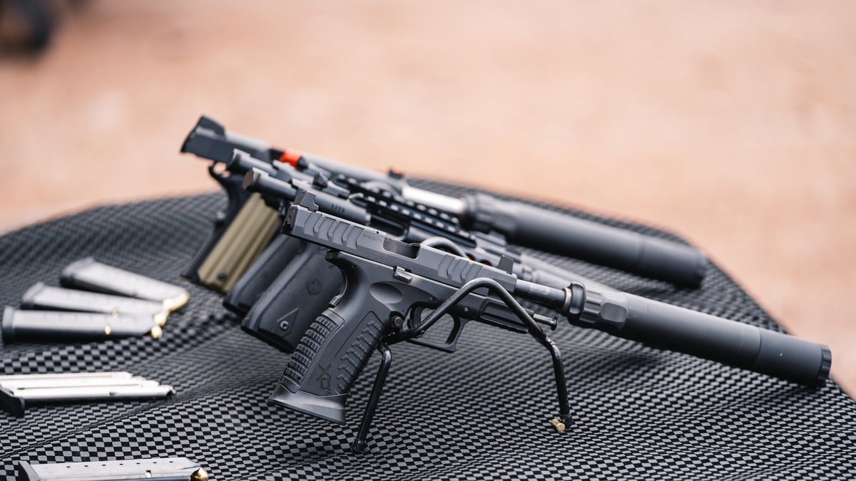 Do you prefer pistols or rifles at the range?