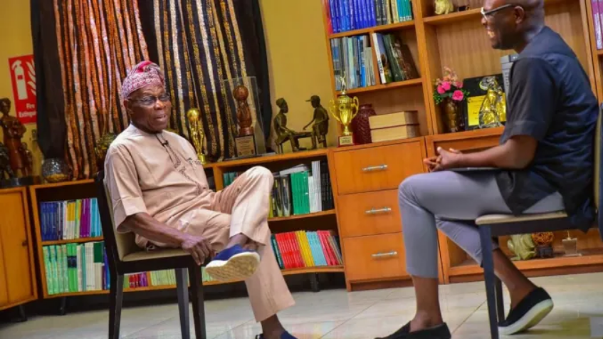 smithy_naija's tweet image. Former president of Nigeria, President Olusegun Obasanjo, has declared that the former Labour Party presidential candidate, Peter Obi, is not important to him.

He made this revelation during an interview with the founder of Joy, Inc. #ChudeJideonwo

theheute.com.ng/2023/06/19/pet…