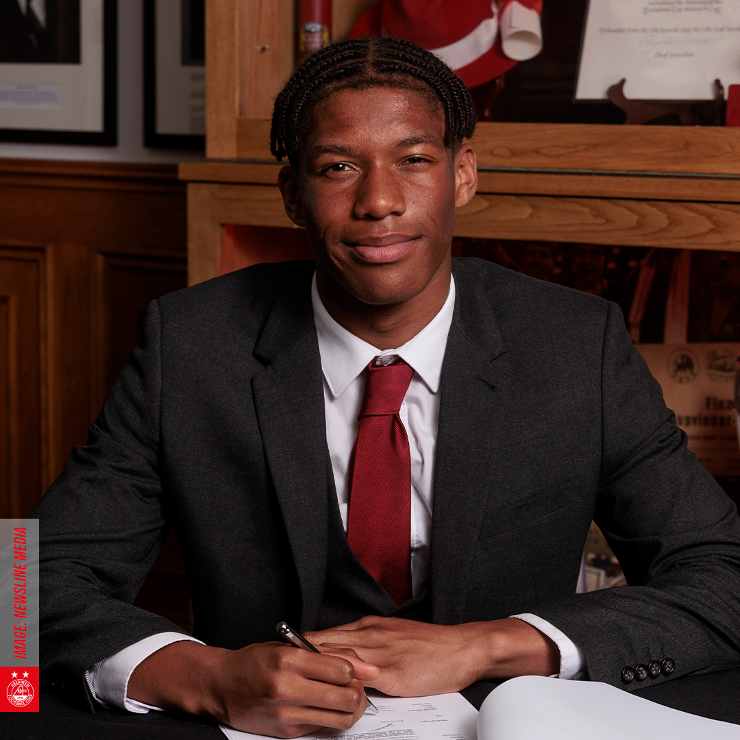 AberdeenFC's tweet photo. The Class of 2⃣0⃣2⃣3⃣.

Meet the @AberdeenFCYouth Academy players who have signed their first full-time contracts with the Dons 🤝