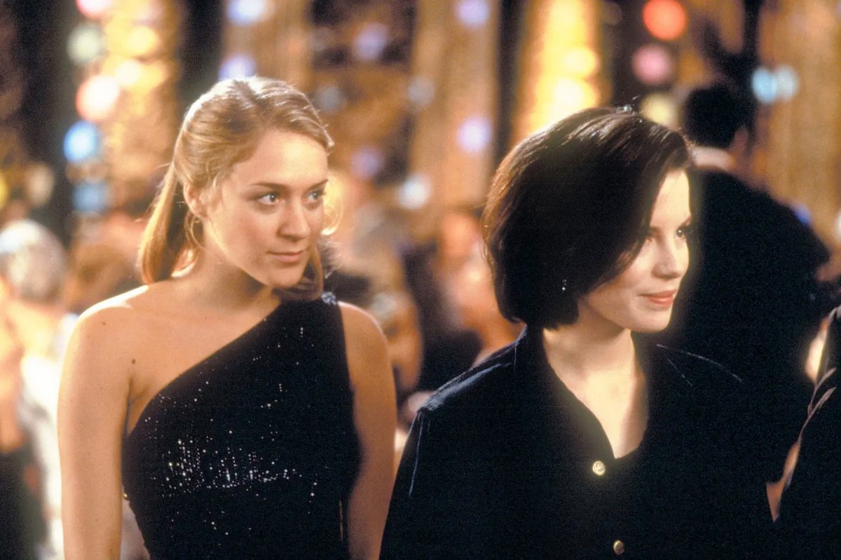 Le ciné-club des Cahiers : « Les Derniers Jours du disco » de Whit Stillman

🔥Demain à 20h au <a href="/cinemapantheon/">Cinéma du Panthéon</a> : projection en copie 35mm présentée par Pierre Eugène

Issu des Cahiers de juin, un article consacré au cinéaste par Philippe Fauvel :
cahiersducinema.com/.../stillman-l…