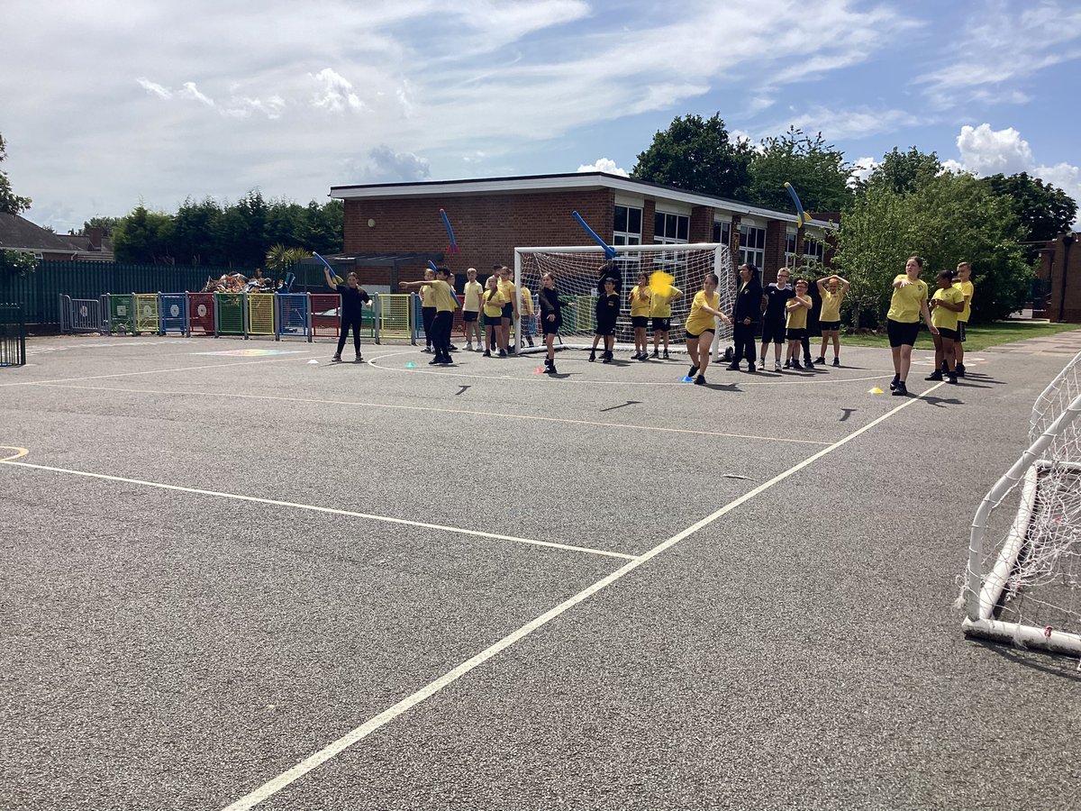 In preparation for Sport's Day, Year 6 have been practising their throwing, jumping and egg and spoon racing skills. They worked in teams to support and motivate each other during the events. #aiminghigh #stayingpositive