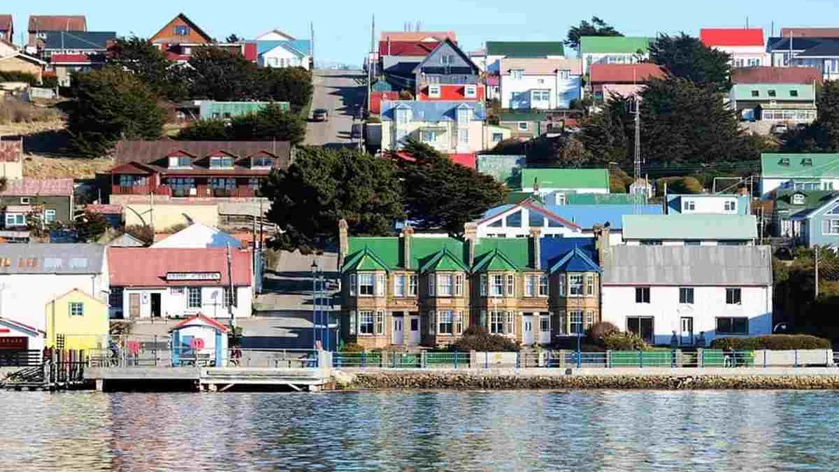 Agenda_Malvinas's tweet photo. ISLAS MALVINAS: DONDE NO HAY PATRIA, NO HAY ARRAIGO

📌https://t.co/LJfO22P8Hy
Con una población implantada que solo se sostiene por salarios estatales que se encuentran entre los más altos de mundo, cualquier perturbación y caída en su bienestar artificial, amenaza la fuga masiva de trabajadores.