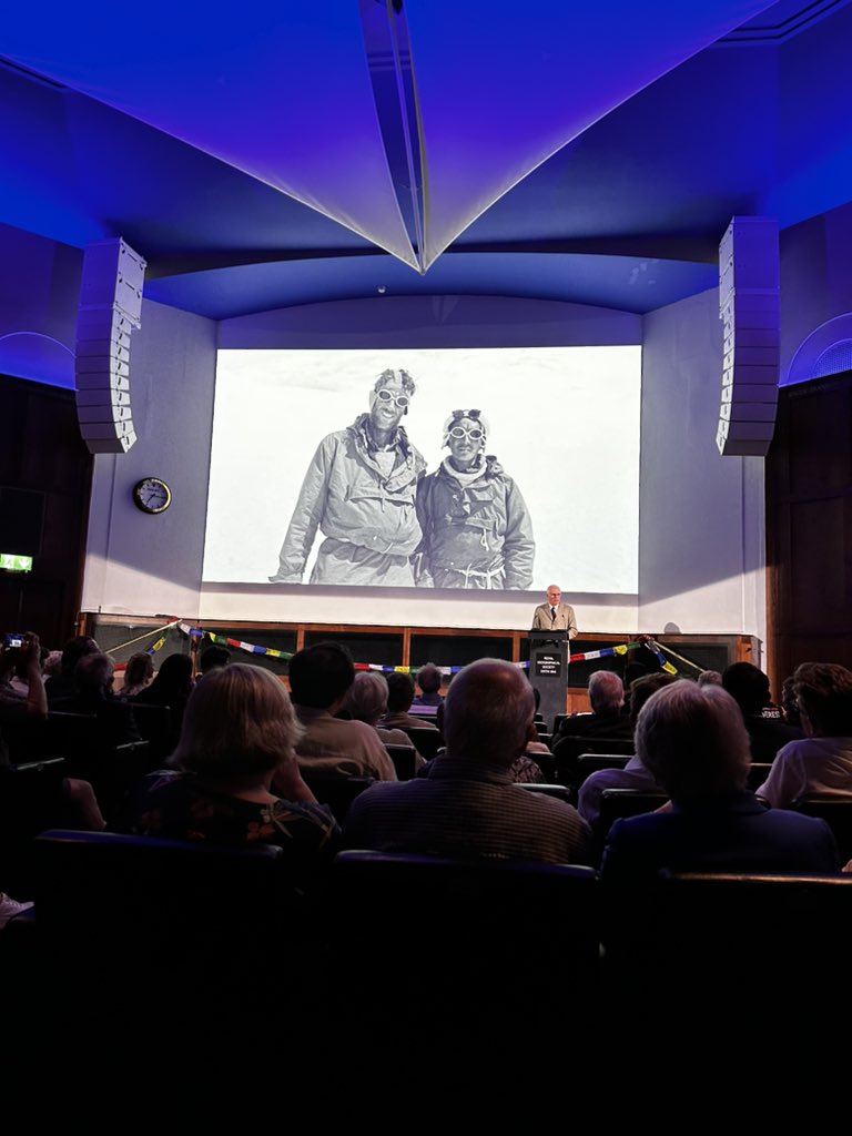 vobonline's tweet photo. Favorite speakers at RGS for Everest at 70 included Peter Hillary, Jamling Tenzing @Venables_S who showed the note John Hunt wrote to @Explore7summits the Kangshung Face Team & the clever advertising for Rolex.
@everest70th @mef_org @RGS_IBG #Everest #70th #firstascents #history https://t.co/byAAUU89qs