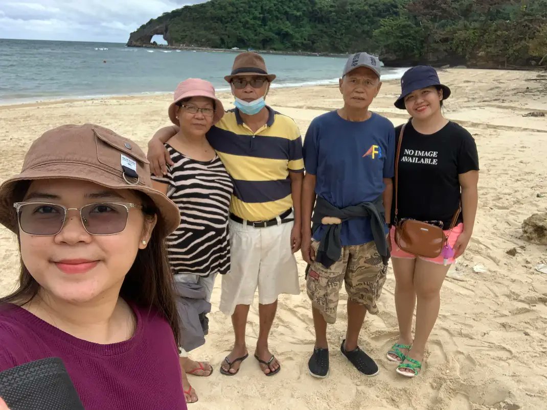ronjean17's tweet photo. We will miss you,Kol Bert! Isaea sa pinaka mabuot ag maatag nga tawo nga na kilala ko, saeamat sa tanan Kol umpisa kat ga skwela pa kami ni bebe ag asta makarun.Enjoy ikaw una, pasensya abo kunta ang plano nga relax2 ag warang kunta naton kaso wa kahingabot. We love you, Kol! https://t.co/WVWzbjozMM