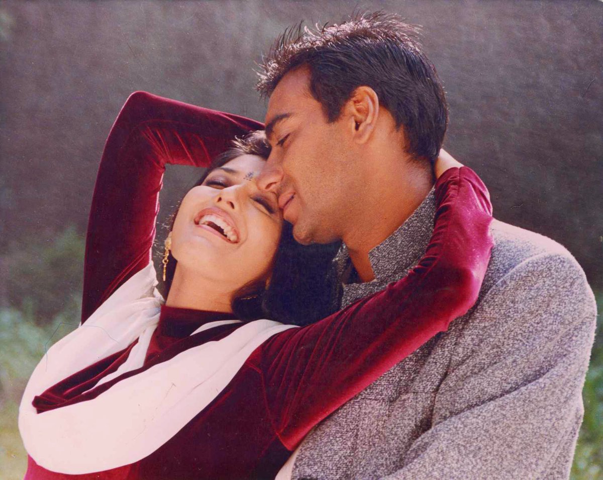 'Pyar Kiya To Nibhana' from Major Saab still remains fresh today.
#MajorSaab #PyarKiyaTohNibhana #AjayDevgn #SonaliBendre #AnandRajAnand #DevKohli #AnuradhaPaudwal #UditNarayan #ArmaanMalik #ShrutiPathak #JonitaGandhi #MillindGaba 

kiagia.com/pyar-kiya-to-n…