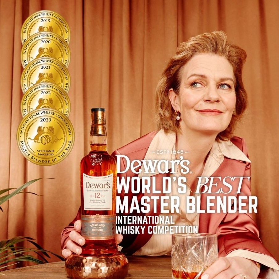 Our incredible #MasterBlender Stephanie Macleod won the #InternationalWhiskyCompetition “Master Blender of the Year” for the fifth year in a row!

Dewar’s won all first-place awards for the Blended Scotch Whisky categories. Sláinte Stephaine 🥃

📸: <a href="/dewars/">Dewar's</a>

 #HomeOfDewars