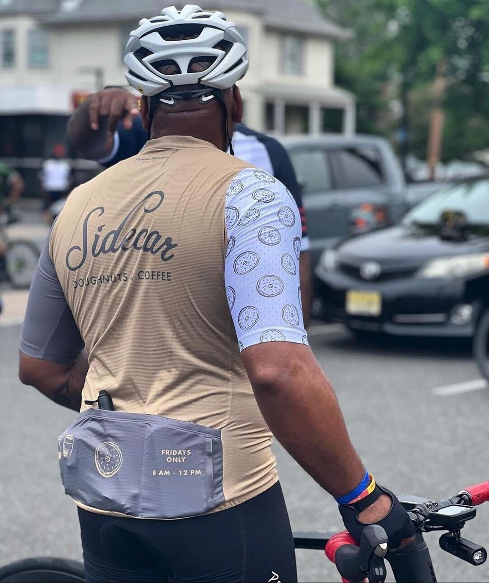 Are you ride or die for Sidecar? 🚴‍♂️ Thanks for repping us on the streets! We love our cycling doughnut lovers. PC: fear_cycling_club